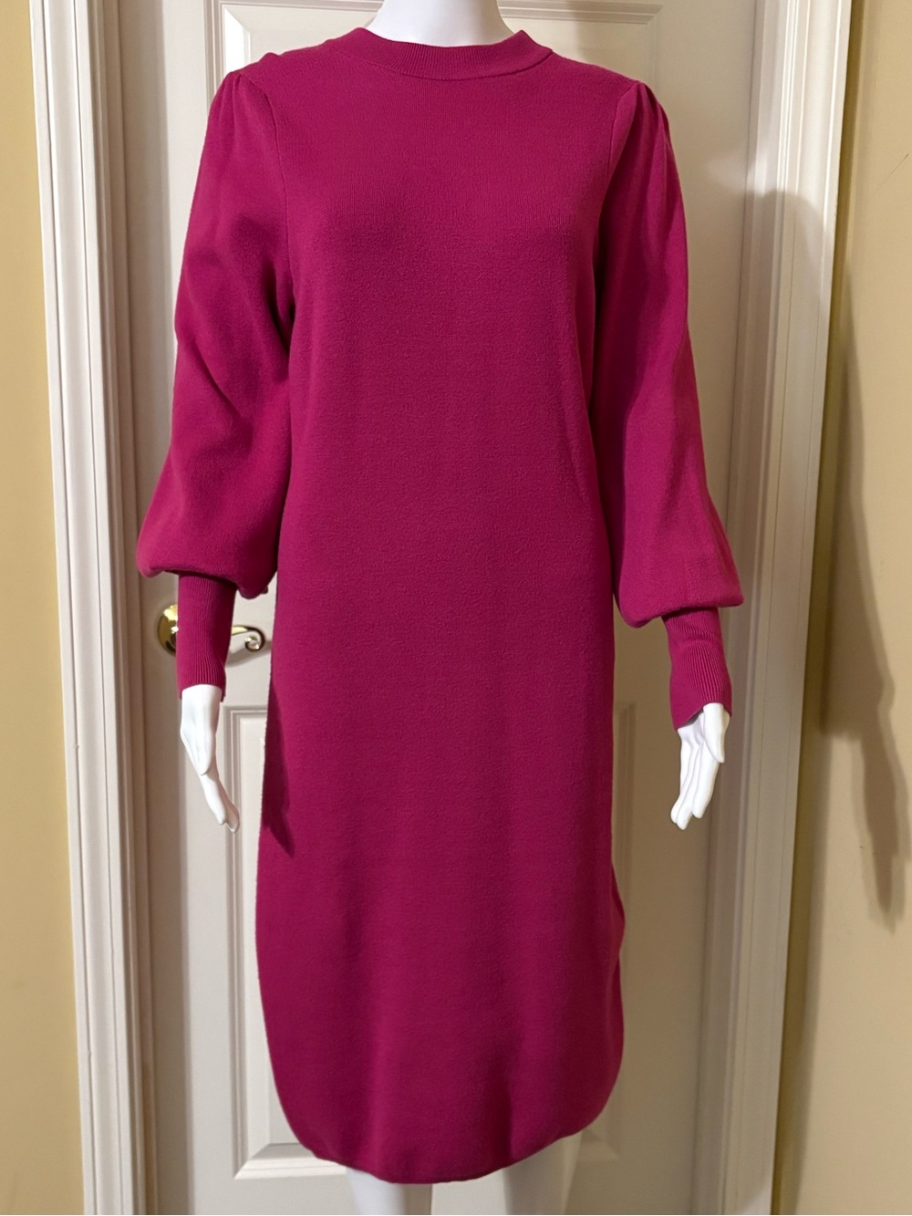 Women's Fuchsia Long Sleeve Knit Dress Size M